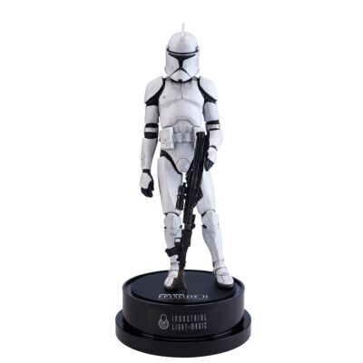 962. Phase 1 Clone Trooper Maquette Industrial Light & Magic (ILM) Crew Gift ### STAR WARS: ATTACK OF THE CLONES (2002)