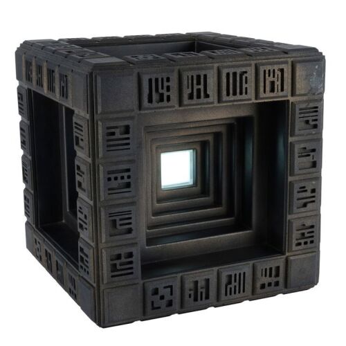 1005. Telchak's Light-up Ancient "Fountain of Youth" Healing Device ### STARGATE SG-1 (T.V. SERIES, 1997-2007)