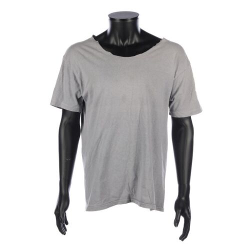 1020. Arnold Schwarzenegger's Photo-Matched Makeup T-Shirt ### TERMINATOR 2: JUDGMENT DAY (1991)