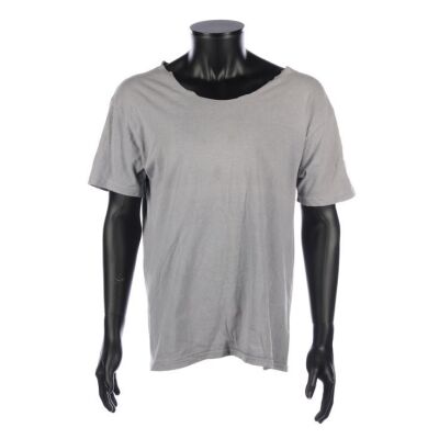 1020. Arnold Schwarzenegger's Photo-Matched Makeup T-Shirt ### TERMINATOR 2: JUDGMENT DAY (1991)