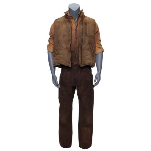 1064. Logan's (Hugh Jackman) Screen-matched Hero Logger Vest with Shirt and Stunt Trousers ### X-MEN ORIGINS: WOLVERINE (2009)