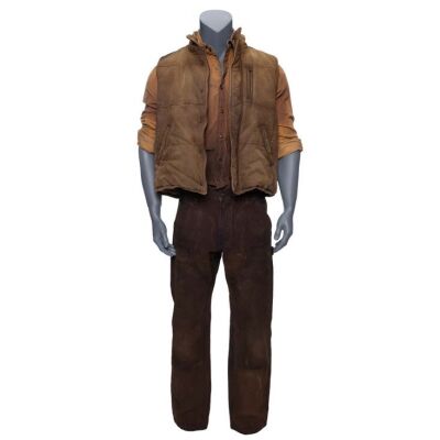 1064. Logan's (Hugh Jackman) Screen-matched Hero Logger Vest with Shirt and Stunt Trousers ### X-MEN ORIGINS: WOLVERINE (2009)