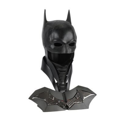 70. Batman's (Robert Pattinson) Cowl and Batarang Exclusive Consumer Product ### THE BATMAN (2022)