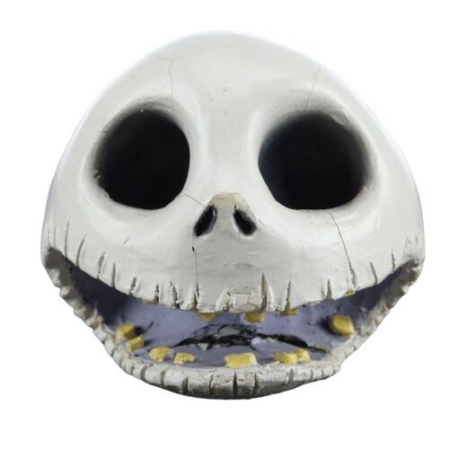 292. Chris Sarandon Collection: Jack Skellington's (Chris Sarandon) Early Filming Head ### THE NIGHTMARE BEFORE CHRISTMAS (1993)