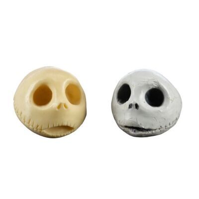 293. Chris Sarandon Collection: Jack Skellington (Chris Sarandon) Early Filming Head and Unfinished Head ### THE NIGHTMARE BEFORE CHRISTMAS (1993)