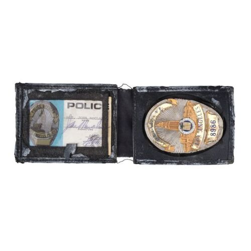 118. Mike Papac Collection: John McClane's (Bruce Willis) Police ID, Badge, and Wallet ### DIE HARD 2 (1990)
