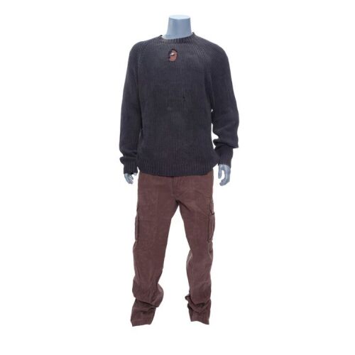 165. Jericho Cane's (Arnold Schwarzenegger) Distressed Final Battle Ensemble ### END OF DAYS (1999)