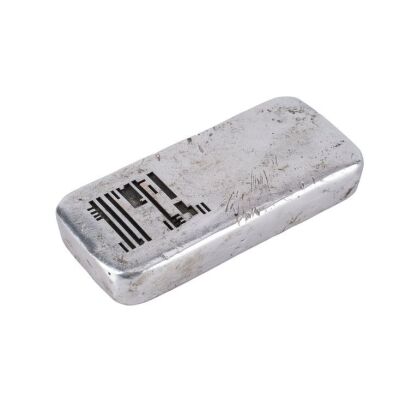 295. Silver Currency Ingot ### LOOPER (2012)