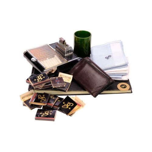 323. Leo's (Albert Finney) Cigarette Box with Johnny Caspar's (Jon Polito) Accessories ### MILLER'S CROSSING (1990)