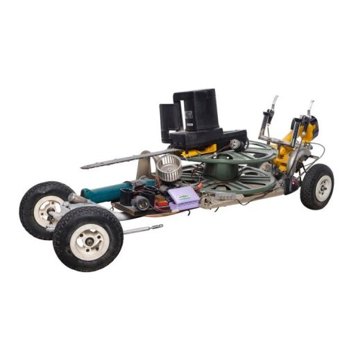 391. Brick Bazooka's (George Kennedy) Commando Elite Chainsaw Assault Vehicle ### SMALL SOLDIERS (1998)
