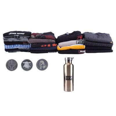 482. Collection of 19 Crew Shirts with Gifts ### THE MANDALORIAN (T.V. SERIES, 2019-2023) / MANDALORIAN AND GROGU (2026)