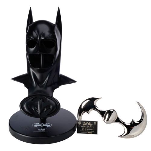 619. Batman's Sonar Batarang Replica with Hollywood Collectibles Group Batman's Batsuit Cowl Replica ### BATMAN FOREVER (1995)/BATMAN & ROBIN (1997)