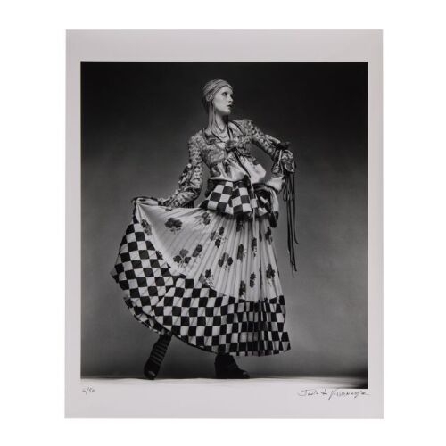 120. Twiggy: Faces of the Sixties, Paris, c. 1970s - Signed Limited Edition Print ### JUSTIN DE VILLENUEVE