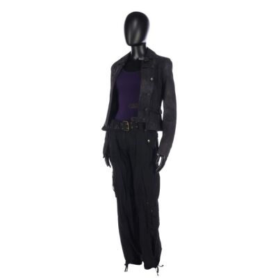 19. Martha Jones' (Freema Agyeman) 'Last of the Time Lords' Outfit ### DOCTOR WHO (TV SERIES, 2005-2022)