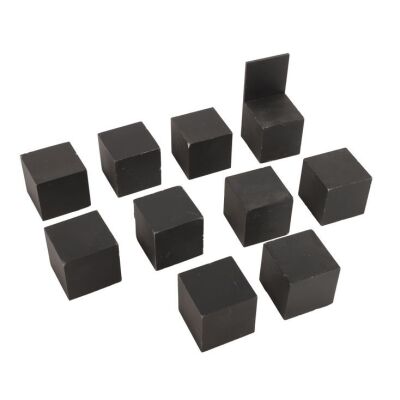 73. Set of 10 Shakri Cubes ### DOCTOR WHO (TV SERIES, 2005-2022)