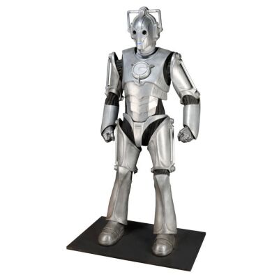 3. Light-Up Exhibition Cyberman ### DOCTOR WHO (TV SERIES, 2005-2022)