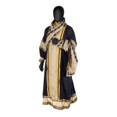 121. Nardole's (Matt Lucas) 'The Return of Doctor Mysterio' Robes ### DOCTOR WHO (TV SERIES, 2005-2022)