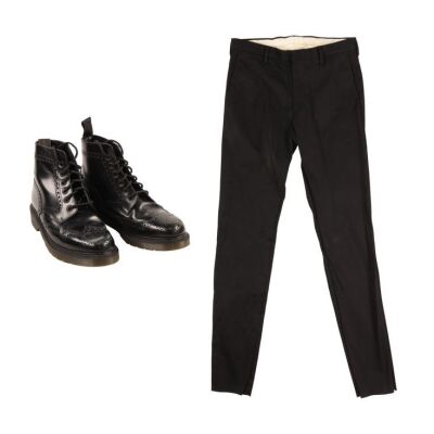 154. Thirteenth Doctor's (Jodie Whittaker) 'Twelfth Doctor' Regeneration Trousers and Boots ### DOCTOR WHO (TV SERIES, 2005-2022)