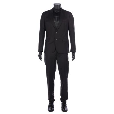 182. Ryan Sinclair's (Tosin Cole) 'Spyfall' Ensemble ### DOCTOR WHO (TV SERIES, 2005-2022)