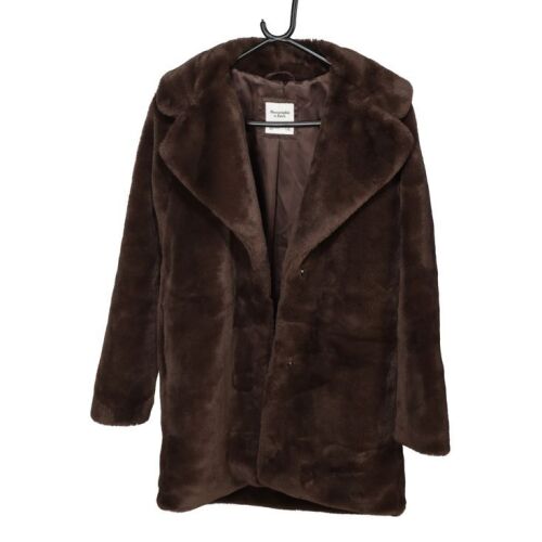 212. Yasmin Khan's (Mandip Gill) Brown Faux Fur 'Village of the Angels' Jacket ### DOCTOR WHO (TV SERIES, 2005-2022)