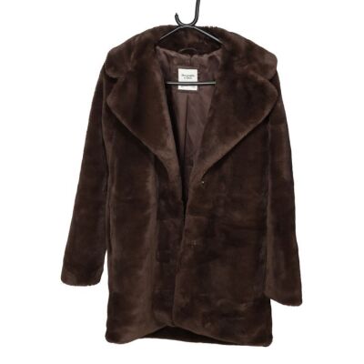 212. Yasmin Khan's (Mandip Gill) Brown Faux Fur 'Village of the Angels' Jacket ### DOCTOR WHO (TV SERIES, 2005-2022)