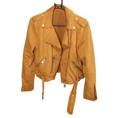 224. Yasmin Khan's (Mandip Gill) Yellow 'The Power of the Doctor' Jacket ### DOCTOR WHO (TV SERIES, 2005-2022)