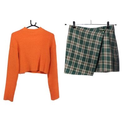 242. Ruby Sunday's (Millie Gibson) '73 Yards' Jumper and Skirt ### DOCTOR WHO (TV SERIES, 2023-2025)