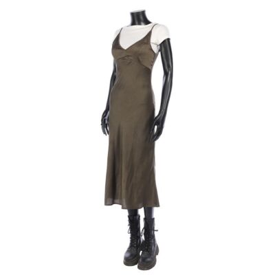 256. Ruby Sunday's (Millie Gibson) 'Lucky Day' Date Ensemble ### DOCTOR WHO (TV SERIES, 2023-2025)