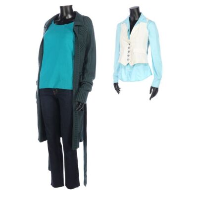 315. Pair of Sarah Jane Smith (Elisabeth Sladen) Ensembles ### SARAH JANE ADVENTURES, THE (TV SERIES, 2007-2011)