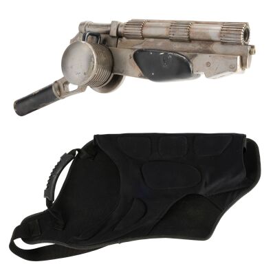 6. Aeon Flux's (Charlize Theron) Stunt Grenade Launcher and Holster ### AEON FLUX (2005)