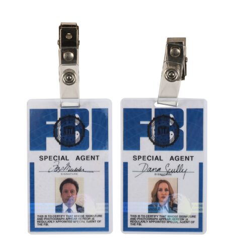 419. Fox Mulder's (David Duchovny) and Dana Scully's (Gillian Anderson) FBI IDs ### THE X-FILES: SEASONS 10 AND 11 (T.V. SERIES, 2016 - 2018)