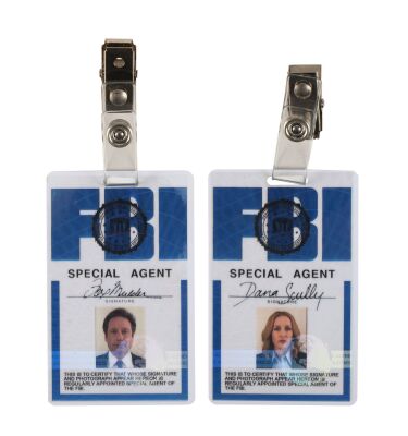 419. Fox Mulder's (David Duchovny) and Dana Scully's (Gillian Anderson) FBI IDs ### THE X-FILES: SEASONS 10 AND 11 (T.V. SERIES, 2016 - 2018)