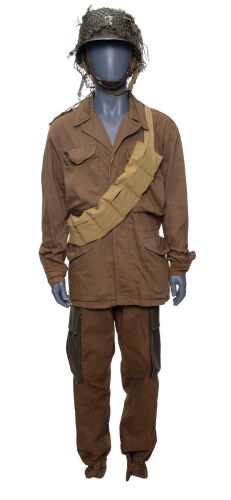 491. Lewis Nixon's (Ron Livingston) M43 Uniform Ensemble ### BAND OF BROTHERS (T.V. SERIES, 2001)