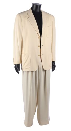 559. Armand Goldman's (Robin Williams) White Suit ### THE BIRDCAGE (1996)