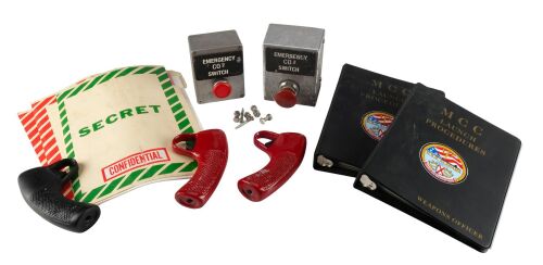 619. Mike Papac Collection: Set of Detonators, Pair of Launch Procedures and CO2 Switches, Set of Paperwork and Bolts ### CRIMSON TIDE (1995)