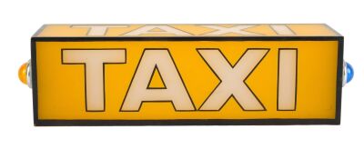 692. Korban Dallas' (Bruce Willis) Taxi Sign ### THE FIFTH ELEMENT (1997)