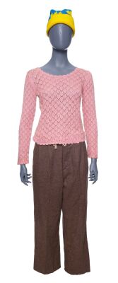 879. Eli's (Lina Leandersson) Distressed Pink Sweater Ensemble with Yellow and Blue Hat ### LET THE RIGHT ONE IN (2008)
