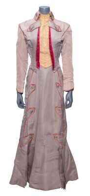 996. Julie Holden's (Andrea King) Walking Dress Ensemble ### THE BEAST WITH FIVE FINGERS (1946)