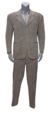 997. Grant Gardner's (Dick Purcell) Suit Ensemble ### CAPTAIN AMERICA (1944)