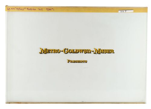 1019. Hand-Painted Production-Made "Metro-Goldwyn-Mayer Presents" Foreign Language Title Card Artwork ### MUTINY ON THE BOUNTY (1962)