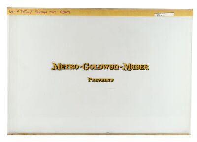 1019. Hand-Painted Production-Made "Metro-Goldwyn-Mayer Presents" Foreign Language Title Card Artwork ### MUTINY ON THE BOUNTY (1962)