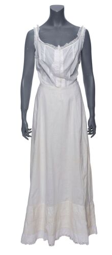 1027. Elizabeth Swann's (Keira Knightley) Undergarments ### PIRATES OF THE CARIBBEAN: THE CURSE OF THE BLACK PEARL (2003)