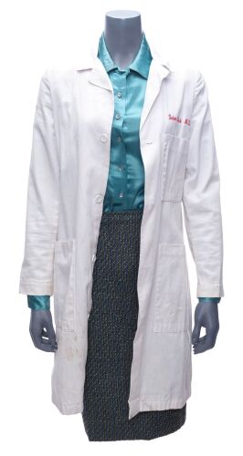 1035. Dr. Dakota Block's (Marley Shelton) Hospital Ensemble ### PLANET TERROR (2007)