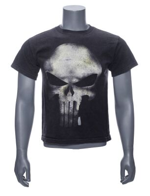1049. Frank Castle Jr.'s (Thomas Jane) Punisher T-Shirt ### THE PUNISHER (2004)