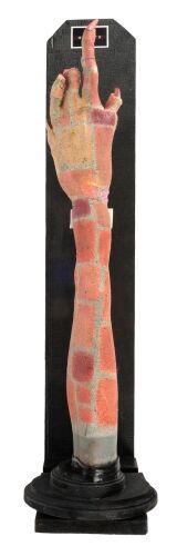 1091. Animatronic "Kitchen Floor" Alien Hand Skin ### SIGNS (2002)