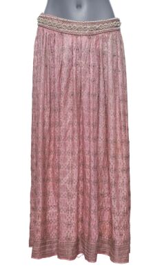 1094. Planet Hollywood Collection: Farah's (Jane Seymour) Skirt ### SINBAD AND THE EYE OF THE TIGER (1977)