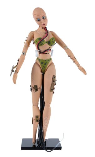 1095. Cable-Controlled Gwendy Doll Puppet ### SMALL SOLDIERS (1998)
