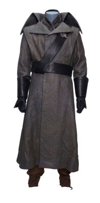 1129. Klingon Guard Stunt Ensemble ### STAR TREK INTO DARKNESS (2013)