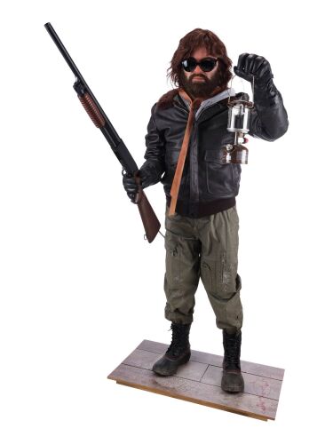 1275. Life-Size Howard S. Studios R.J. MacReady (Kurt Russell) Monsterpalooza Statue Display ### THE THING (1982)