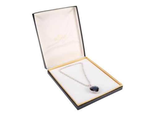1280. J. Peterman "Heart of the Ocean" Necklace Replica ### TITANIC (1997)